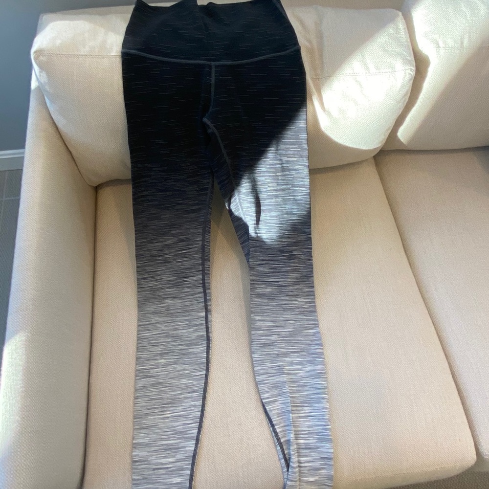 Ombré colored Lululemon leggings